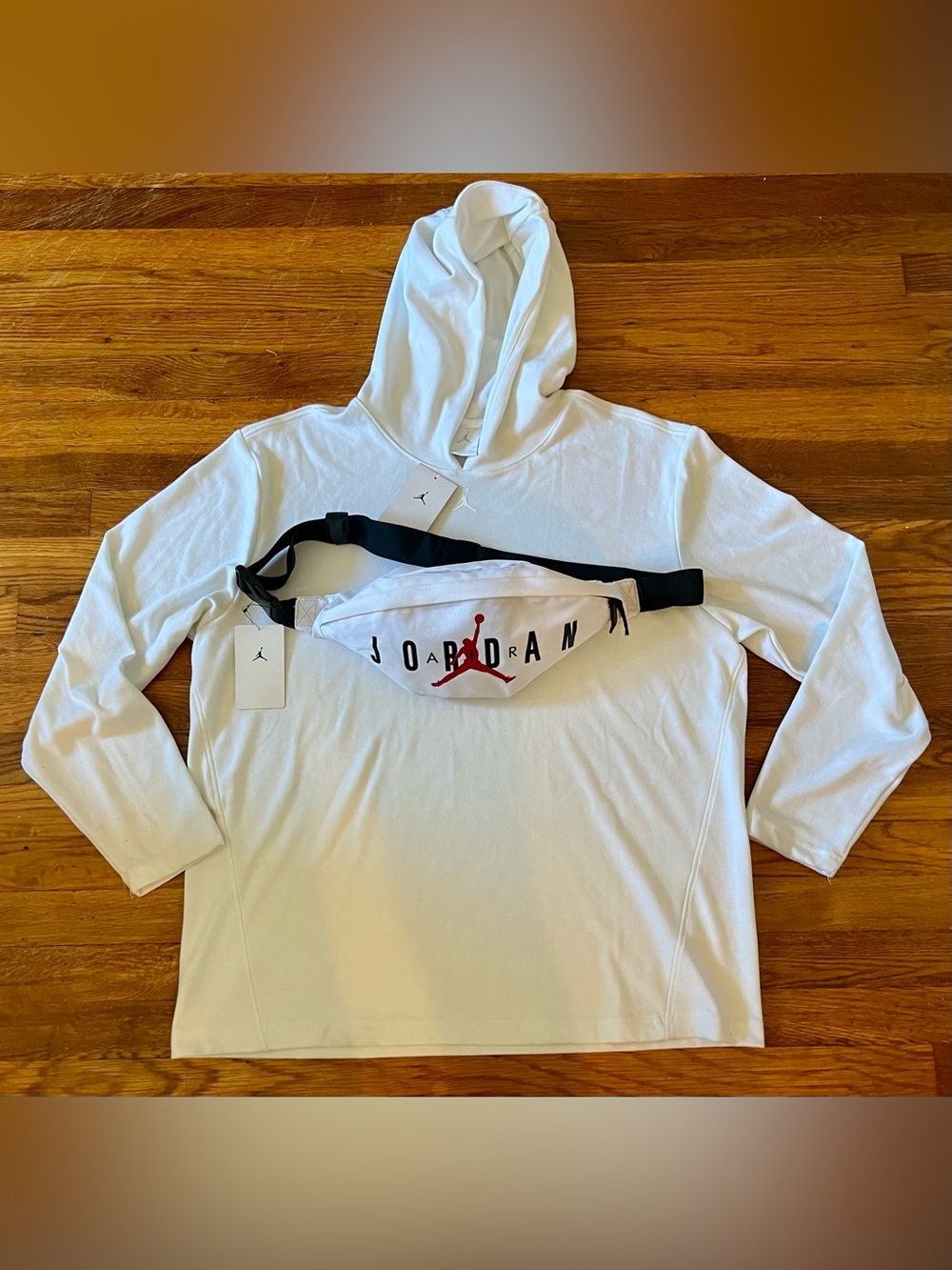 Nike Jordan Sports Pullover Hoodie Bone/Off-White Men’s XL & Jordan Cross Bag